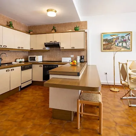 Spacious In Palmas De Gran Canaria 147 M² Terrace * Лас-Пальмас-де-Гран-Канария