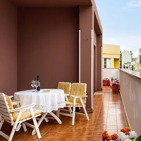 Апартаменты Spacious In Palmas De Gran Canaria 147 M² Terrace Лас-Пальмас-де-Гран-Канария